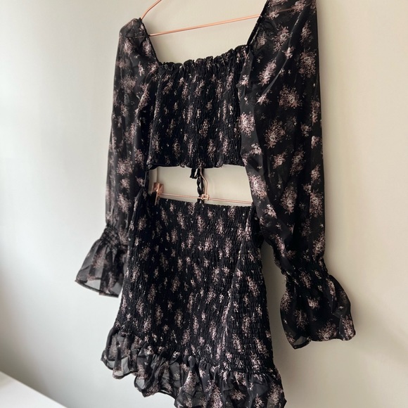 Steve Madden 2pc Floral Crop Top and Skirt Outfit NEW - Picture 5 of 6